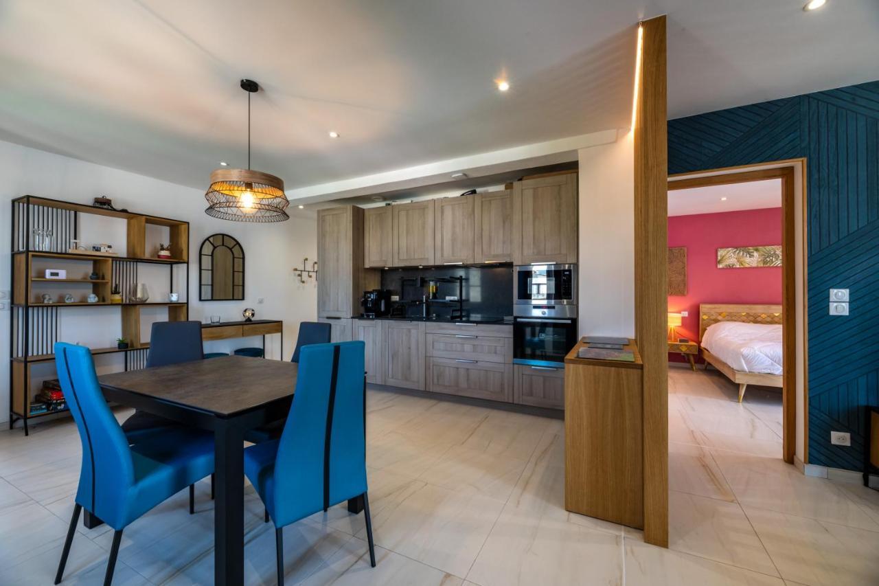 Casa Nostra : Bienvenue Chez Nous ! Apartment Сен-Флоран Екстериор снимка
